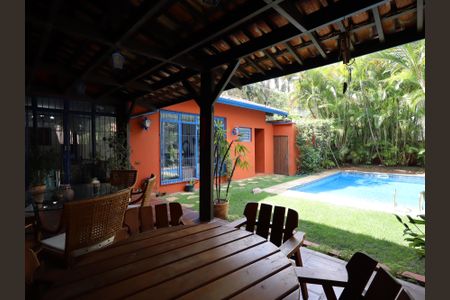 Casa à venda com 468m², 4 quartos e 2 vagasÁrea comum