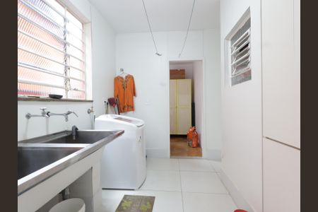 Casa à venda com 468m², 4 quartos e 2 vagasÁrea de Serviço