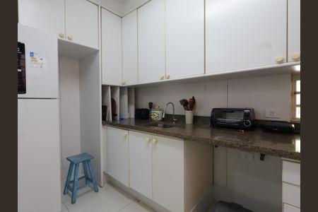 Casa à venda com 468m², 4 quartos e 2 vagasCozinha