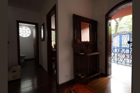 Casa à venda com 468m², 4 quartos e 2 vagasHall de entrada