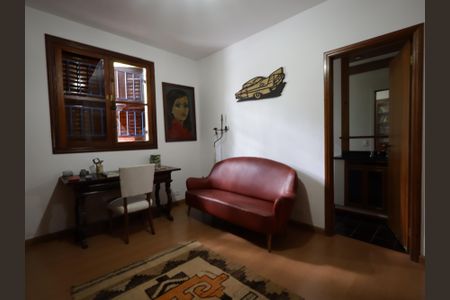 Casa à venda com 468m², 4 quartos e 2 vagasSuíte 4