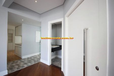 Apartamento à venda com 244m², 3 quartos e 3 vagas