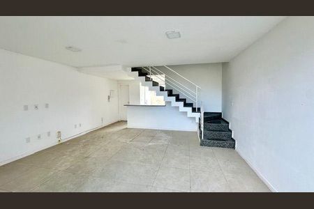 Casa à venda com 3 quartos, 100m² em Engenho do Mato, Niterói
