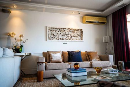 Apartamento à venda com 3 quartos, 212m² em Vila Nova Conceição, São Paulo