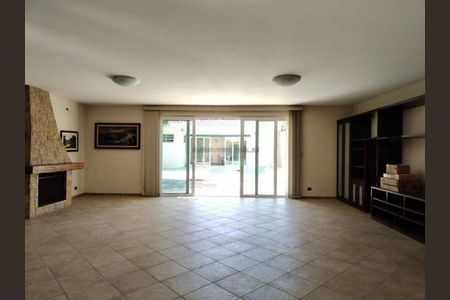 Casa à venda com 4 quartos, 600m² em Brooklin, São Paulo