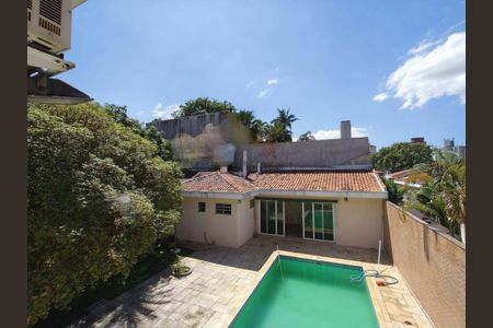 Casa à venda com 600m², 4 quartos e 7 vagas