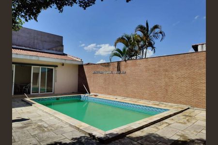 Casa à venda com 600m², 4 quartos e 7 vagas
