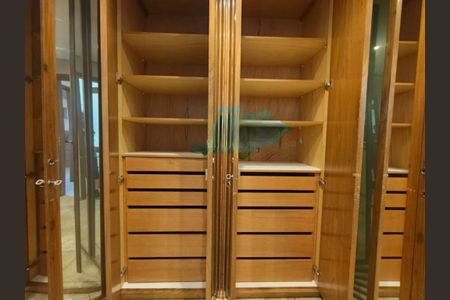 Casa à venda com 600m², 4 quartos e 7 vagas