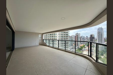 Apartamento à venda com 227m², 3 quartos e 4 vagas Apartamento à venda com 227m², 3 quartos e 4 vagasVaranda da Sala