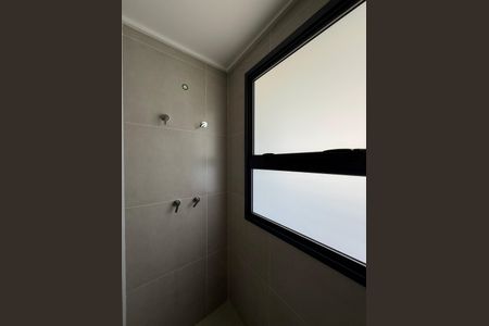Apartamento à venda com 227m², 3 quartos e 4 vagas Apartamento à venda com 227m², 3 quartos e 4 vagasBanheiro da Suíte 1