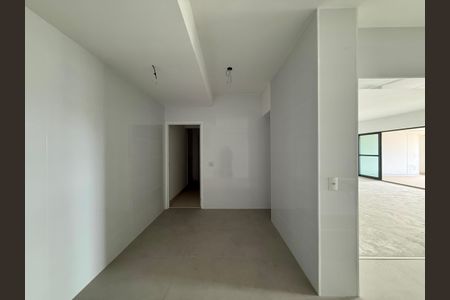 Apartamento à venda com 227m², 3 quartos e 4 vagas Apartamento à venda com 227m², 3 quartos e 4 vagasCozinha