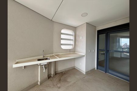 Apartamento à venda com 227m², 3 quartos e 4 vagas Apartamento à venda com 227m², 3 quartos e 4 vagasVaranda da Sala