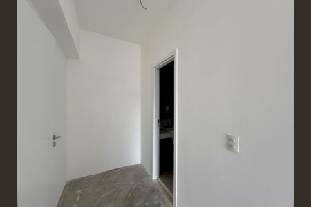 Apartamento à venda com 227m², 3 quartos e 4 vagas Apartamento à venda com 227m², 3 quartos e 4 vagasCloset Suite 3