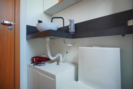 Apartamento à venda com 45m², 2 quartos e 2 vagasBanheiro Corredor