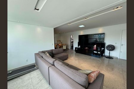 Apartamento à venda com 4 quartos, 149m² em União, Belo Horizonte