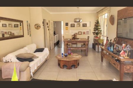 Casa à venda com 1 quarto, 150m² em Fátima, Niterói