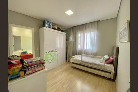 Casa à venda com 3 quartos, 360m² em Planalto, Belo Horizonte