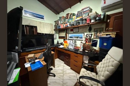 Casa à venda com 1 quarto, 281m² em Sapê, Niterói