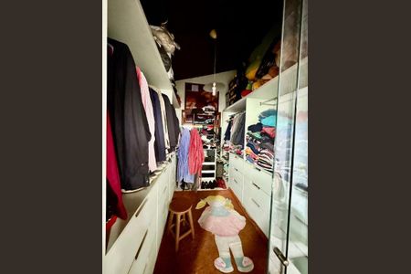 Casa à venda com 1 quarto, 281m² em Sapê, Niterói