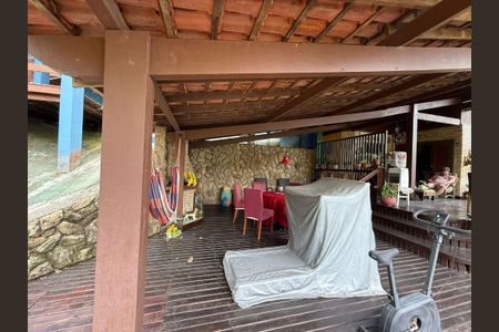 Casa à venda com 1 quarto, 281m² em Sapê, Niterói