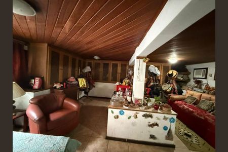 Casa à venda com 2 quartos, 248m² em Sapê, Niterói