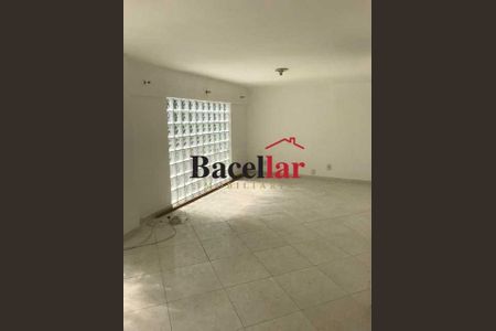 Casa à venda com 4 quartos, 384m² em Freguesia (Jacarepaguá), Rio de Janeiro