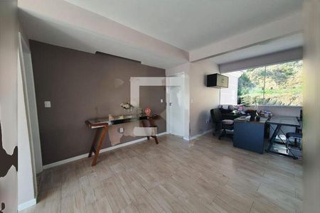 Casa à venda com 3 quartos, 230m² em Rio do Ouro, Niterói