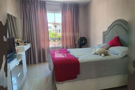 Casa à venda com 3 quartos, 230m² em Rio do Ouro, Niterói