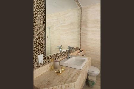 Casa à venda com 230m², 3 quartos e 1 vaga