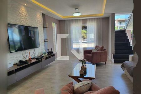 Casa à venda com 3 quartos, 230m² em Rio do Ouro, Niterói