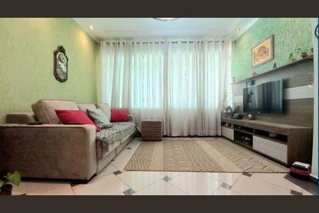 Casa à venda com 4 quartos, 212m² em Vila Assunção, Santo André