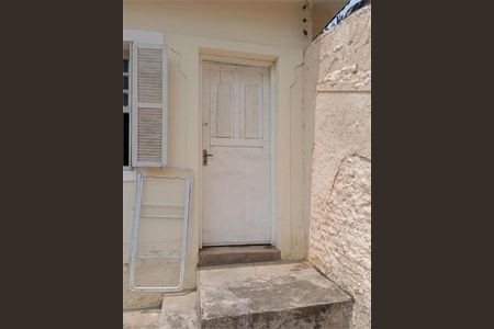 Casa à venda com 80m², 2 quartos e 2 vagas