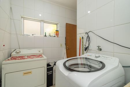 Casa à venda com 263m², 5 quartos e 4 vagasÁrea de Serviço 1