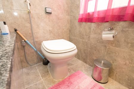 Casa à venda com 263m², 5 quartos e 4 vagasBanheiro da Suíte