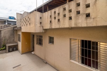 Casa à venda com 263m², 5 quartos e 4 vagasFachada interna Casa 2