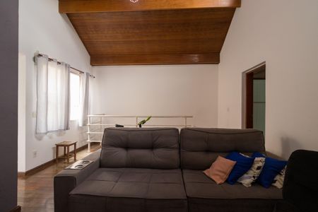 Casa à venda com 263m², 5 quartos e 4 vagasSala 2