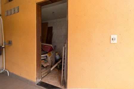 Casa à venda com 263m², 5 quartos e 4 vagasBanheiro de Serviço