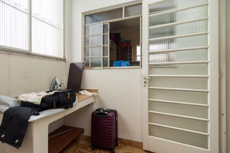 Casa à venda com 263m², 5 quartos e 4 vagasÁrea de Serviço 2