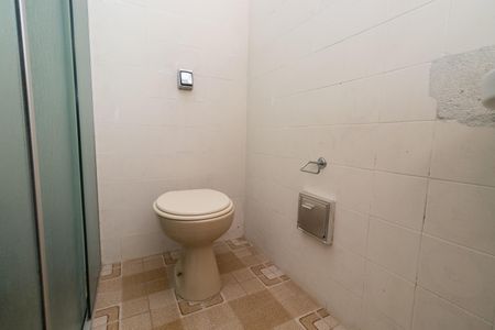 Casa à venda com 263m², 5 quartos e 4 vagasBanheiro Social 2