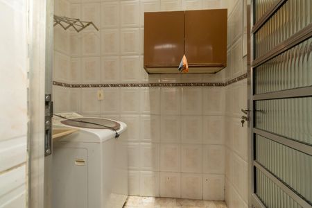 Casa à venda com 263m², 5 quartos e 4 vagasÁrea de Serviço 3