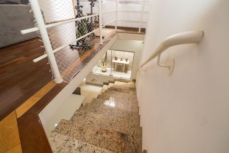 Casa à venda com 263m², 5 quartos e 4 vagasCorredor