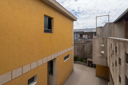 Casa à venda com 263m², 5 quartos e 4 vagasVista externa dos fundos
