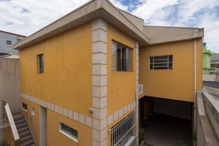 Casa à venda com 263m², 5 quartos e 4 vagasVista externa dos fundos