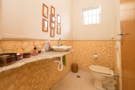 Casa à venda com 263m², 5 quartos e 4 vagasLavabo