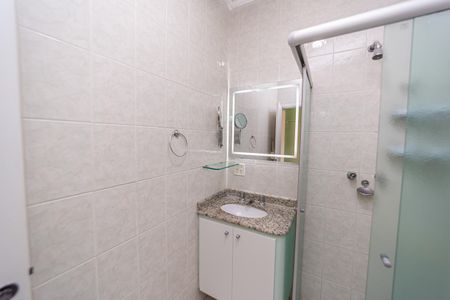 Casa de condomínio para alugar com 148m², 3 quartos e 2 vagasBanheiro do Quarto 3