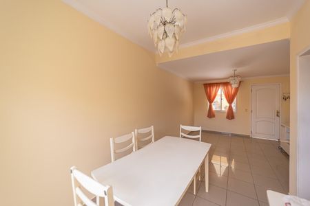 Casa de condomínio para alugar com 148m², 3 quartos e 2 vagasSala