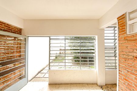 Casa para alugar com 1 quarto, 60m² em Vila Paulo Silas, São Paulo