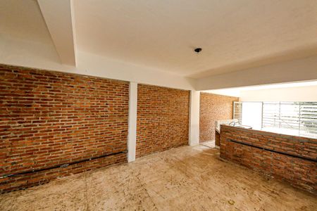 Casa para alugar com 1 quarto, 60m² em Vila Paulo Silas, São Paulo