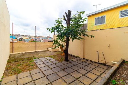Casa para alugar com 60m², 1 quarto e 1 vaga Casa para alugar com 60m², 1 quarto e 1 vagaQuintal