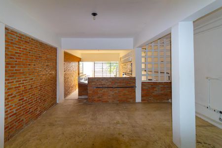 Quarto de casa para alugar com 1 quarto, 60m² em Vila Paulo Silas, São Paulo